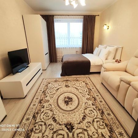Comfort Apartments - Bright Family Suite Grodno Esterno foto