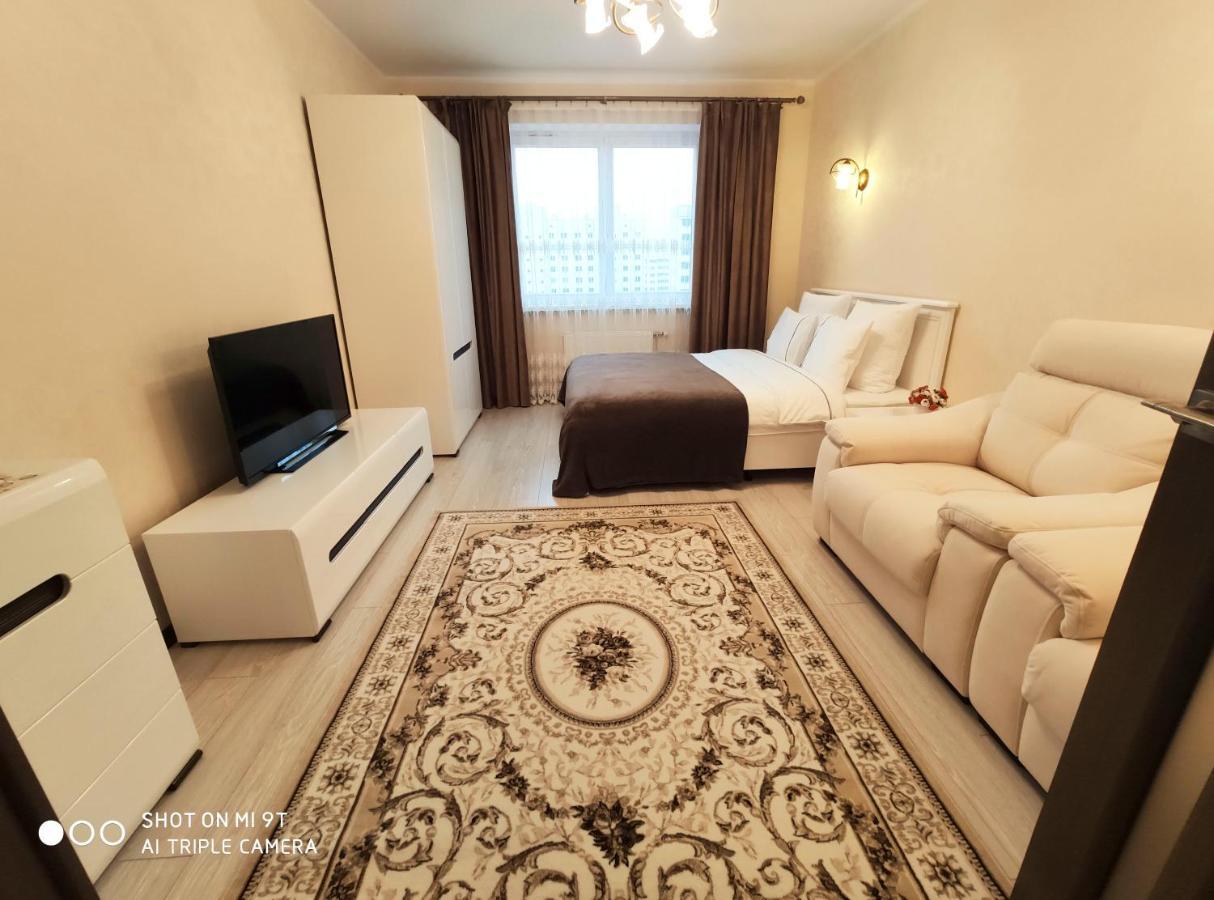 Comfort Apartments - Bright Family Suite Grodno Esterno foto