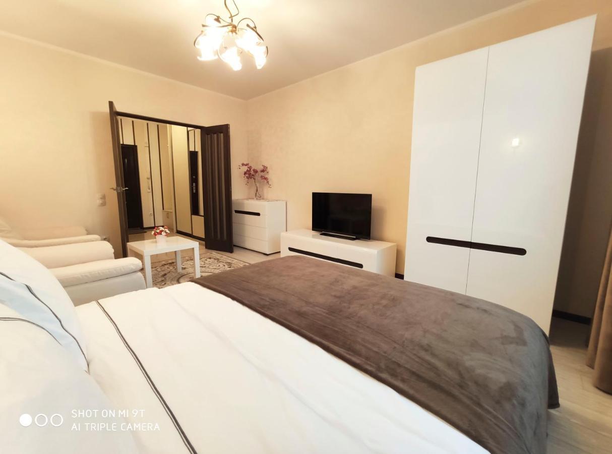 Comfort Apartments - Bright Family Suite Grodno Esterno foto