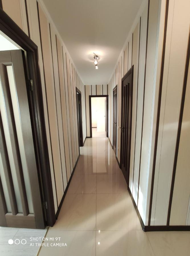 Comfort Apartments - Bright Family Suite Grodno Esterno foto